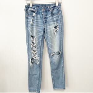 American Eagle Outfitters Tomgirl jeans ripped blue denim distressed size 6 AEO